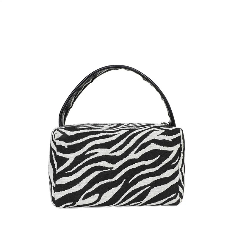 Leopard Makeup Bag y Large Capacity Skincare Portable Carrying Canvas Purse Waterproof Zipper Organizer Travel Bag 250528