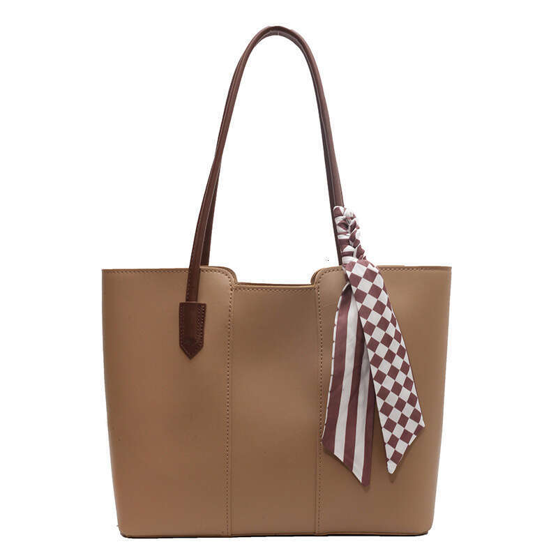 Minimalist Commuter Large Capacity Tote New Niche Stylish Trendy Versatile Shoulder Underarm Bag For Women B5