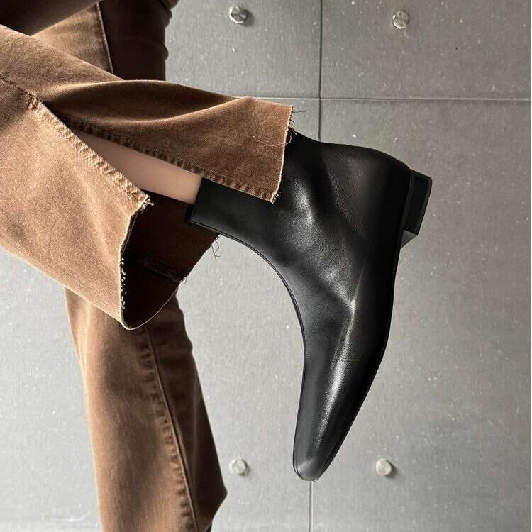 Korean Style Simple Niche Side Opening V-Cut Chelsea Square Toe Flat Slim Short Martin Women's Boots