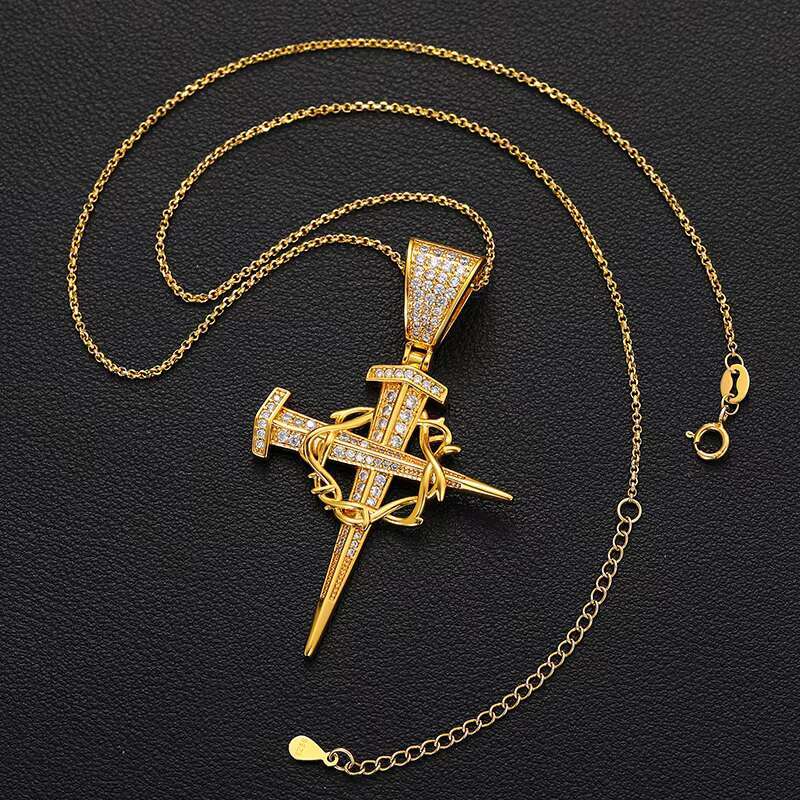 Hip Hop 925 Sterling Silver VVS Moissanite Nail Cross Pendant 18K Gold Plated Diamond Hip Hop Cross Pendant Necklace