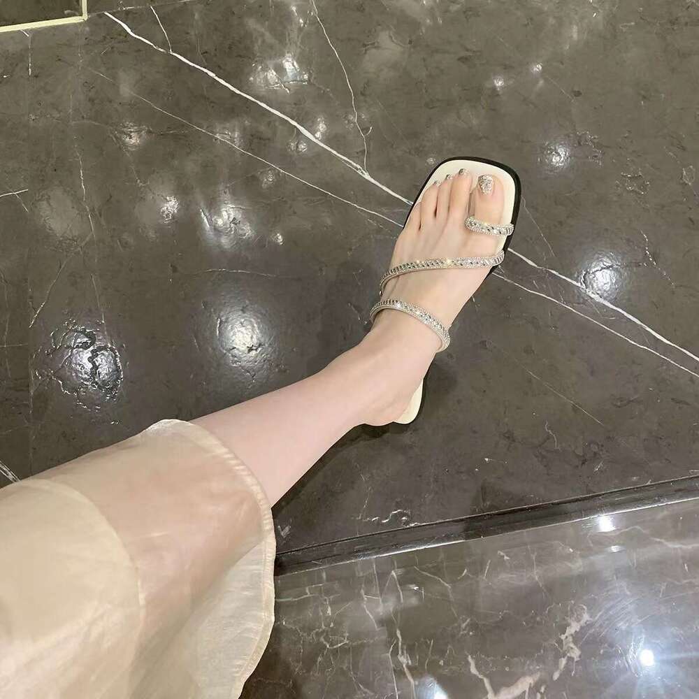 Instant Dispatch Grape Mom Same Style French One-Strap Rhinestone Toe Ring Slippers for Women Summer Outdoor Flat Sandals