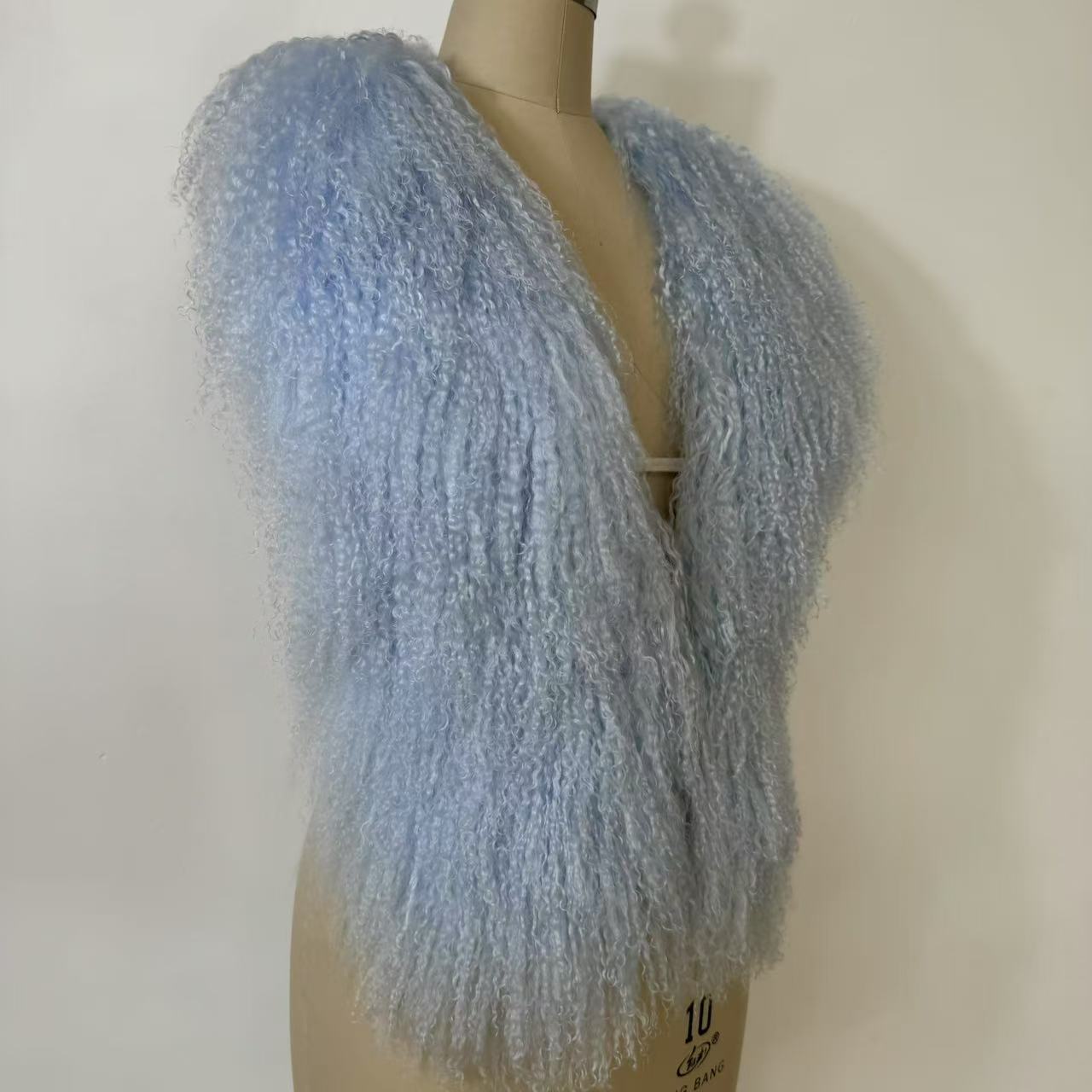 2025 Spring/Summer New Fur Vest Real Mongolian Sheep Sexy Large Open Back Hanging Neck Top Mongolian Fur Top Fur Coat