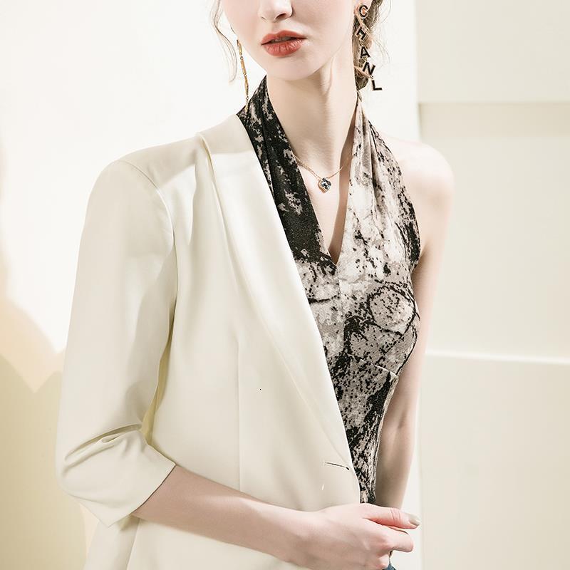 Designer Shirt Bright Silk Hanging Collar Printed Vest Women's Sexy Summer New Sleeveless Basic Shirt Off The Shoulder Fashion Designer 2025 New 