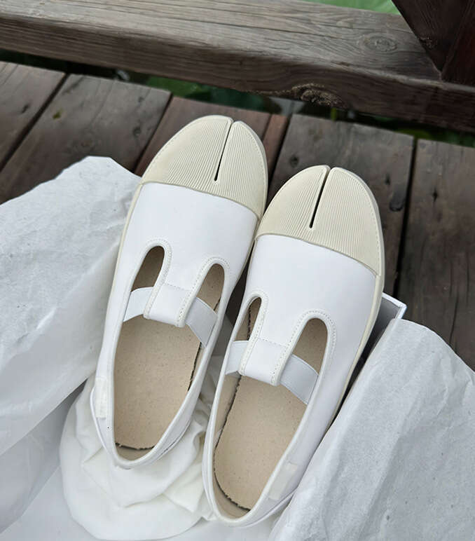 Genuine Leather Korean Style Niche Pig Trotter Split Toe Canvas for Women, White Thick Sole Flat Elastic Mary Jane Shoes