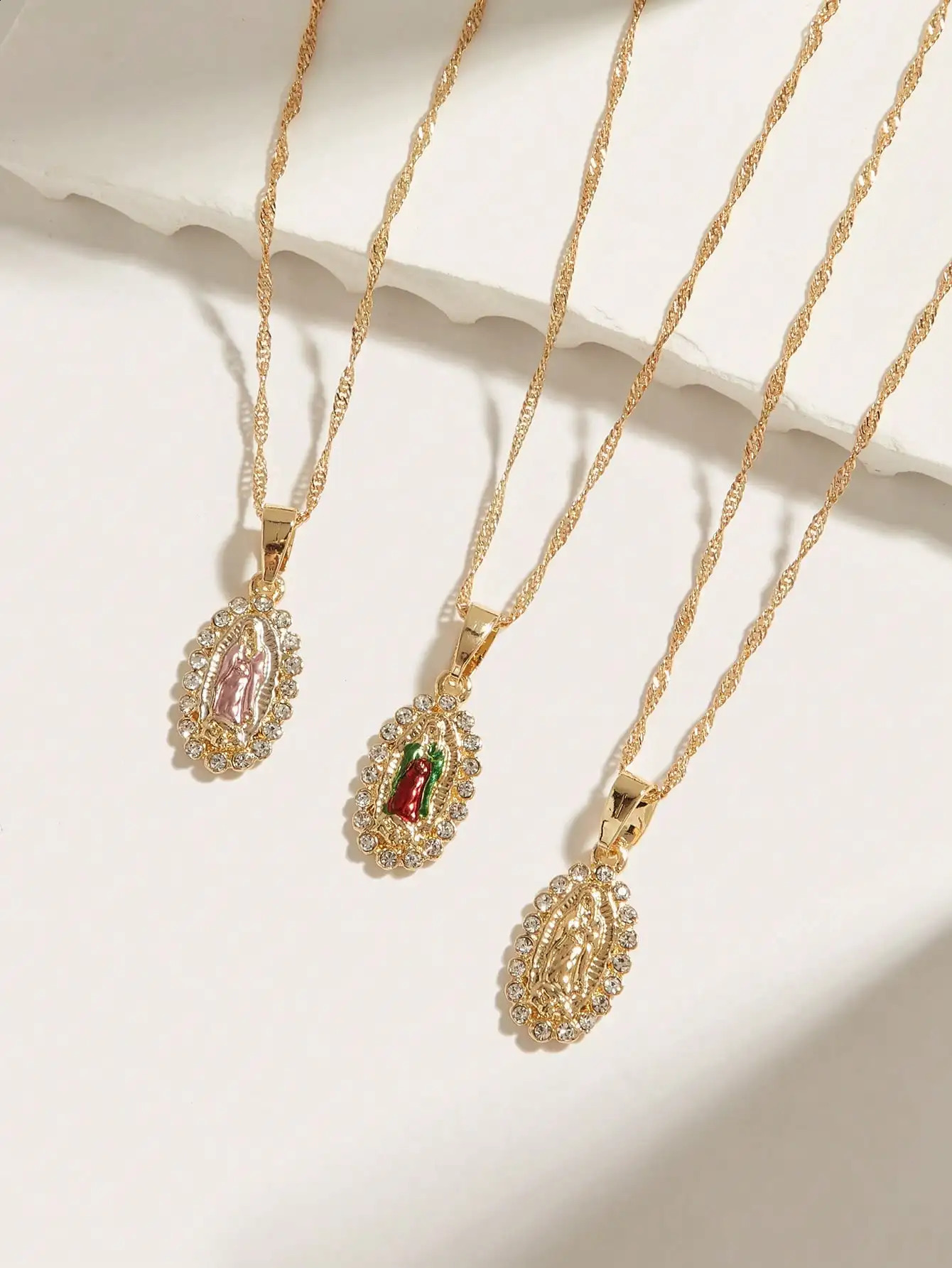 1pc Fashion Simple Ladies Virgin Mary Mother Pendant Necklace 250519