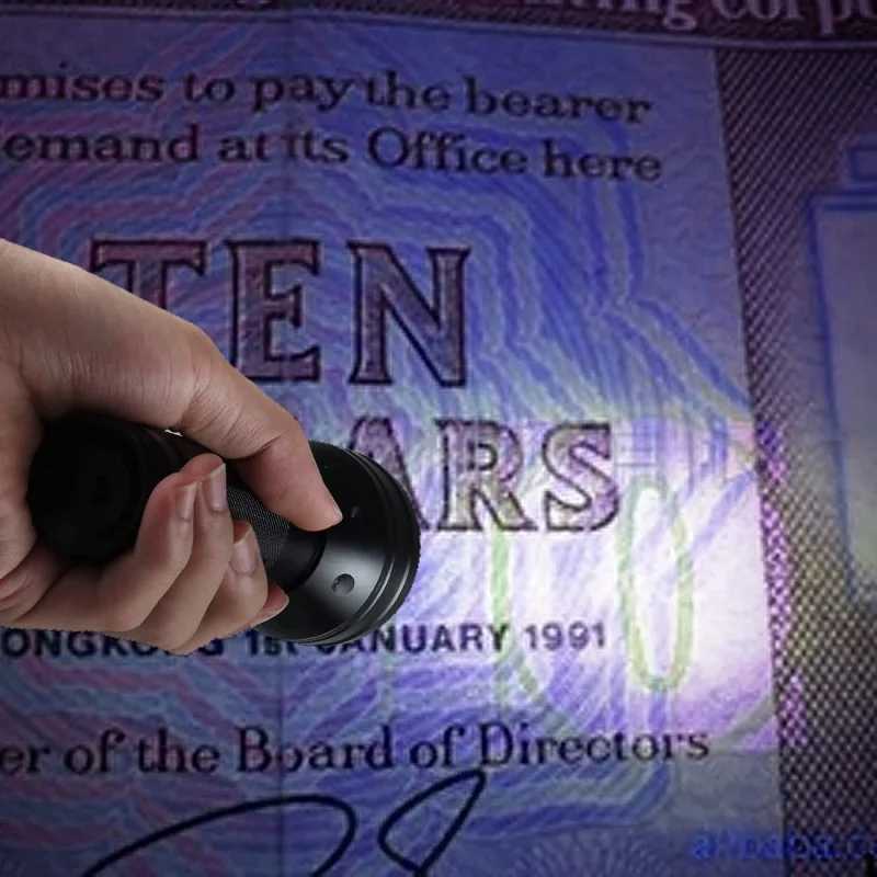 395nm UV Flashlight Black Light Waterproof 51 LED Flashlight Set with AA Battery for Home Hotel Inspection Pet Urine Detector XJ250529