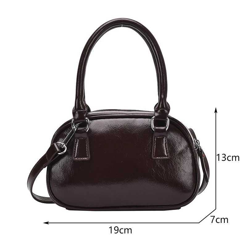 High-End Texture Retro Small Bag 2025 New Womens Bag Autumn and Winter Popular Messenger Bag Portable Square Sling Bags XJ250627