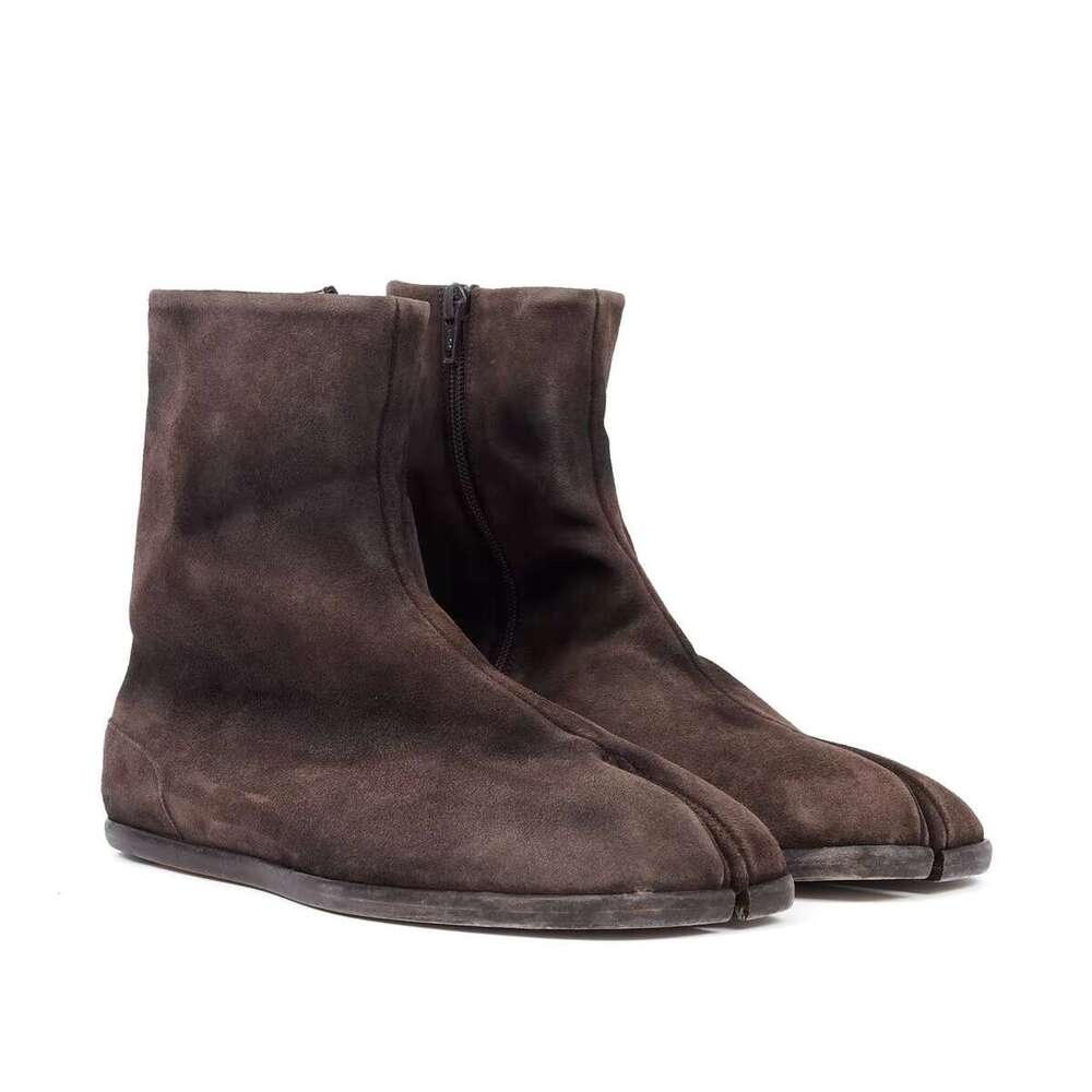 Niche Vintage Suede Flat Sole Pig Trotter Split Toe Martin Short Women 2024 New Chelsea Boots