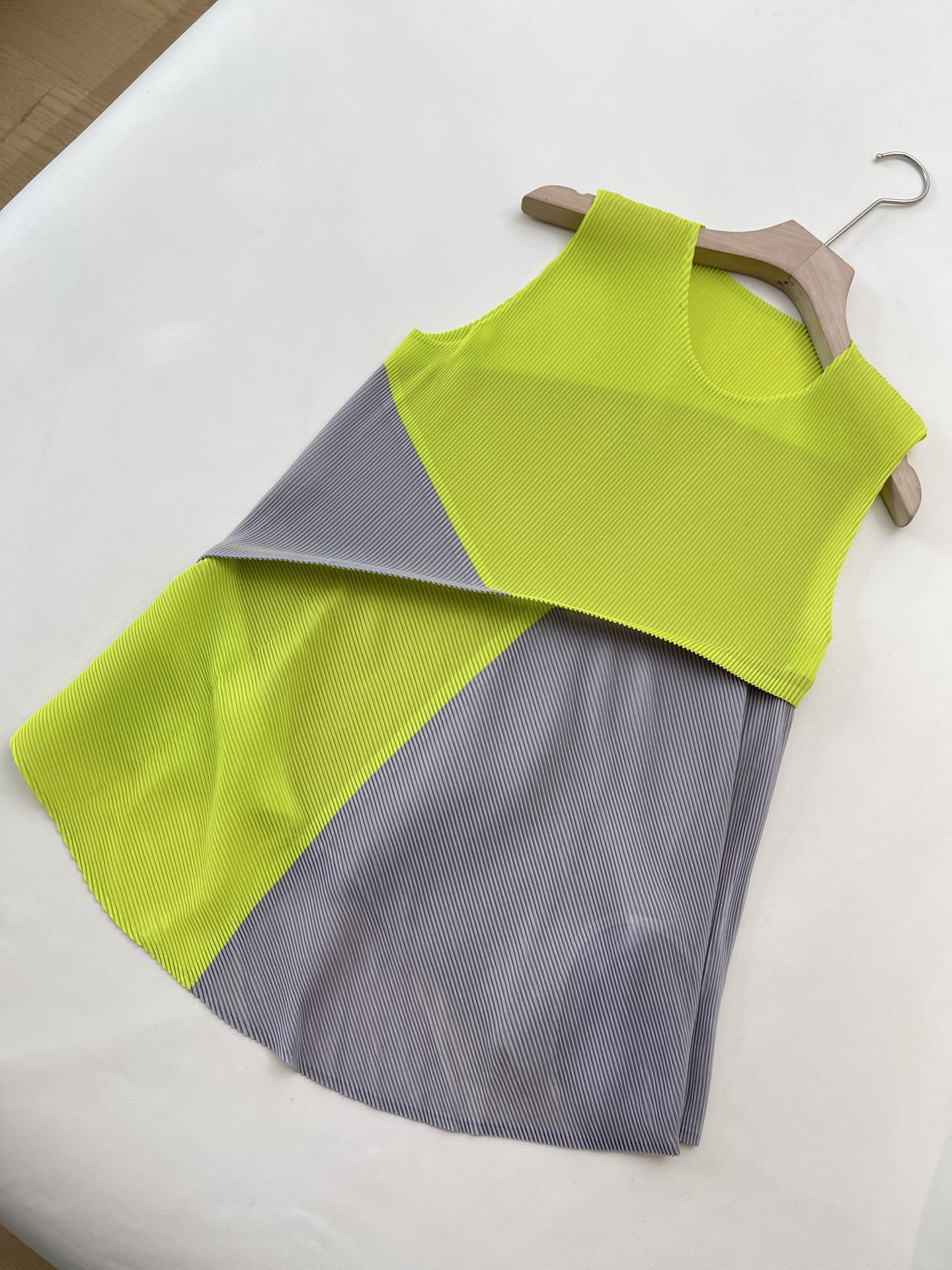 Designer Vest Top for woman and mens luxury brand running vest homme veste puff.M369