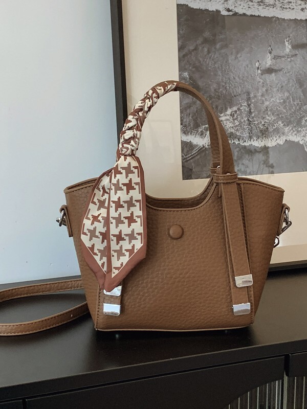 Fashion trend fashion niche handbag women s fashion new simple bucket bag crossbody bag trend multifunctional designer women s shoulder bag
