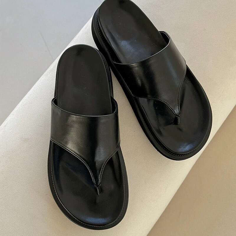 Cowhide Version ~ Korean Style Round Toe Thick Sole Flip-Flops for Women Outdoor Wear 2025 New Summer Height Increasing Sandals