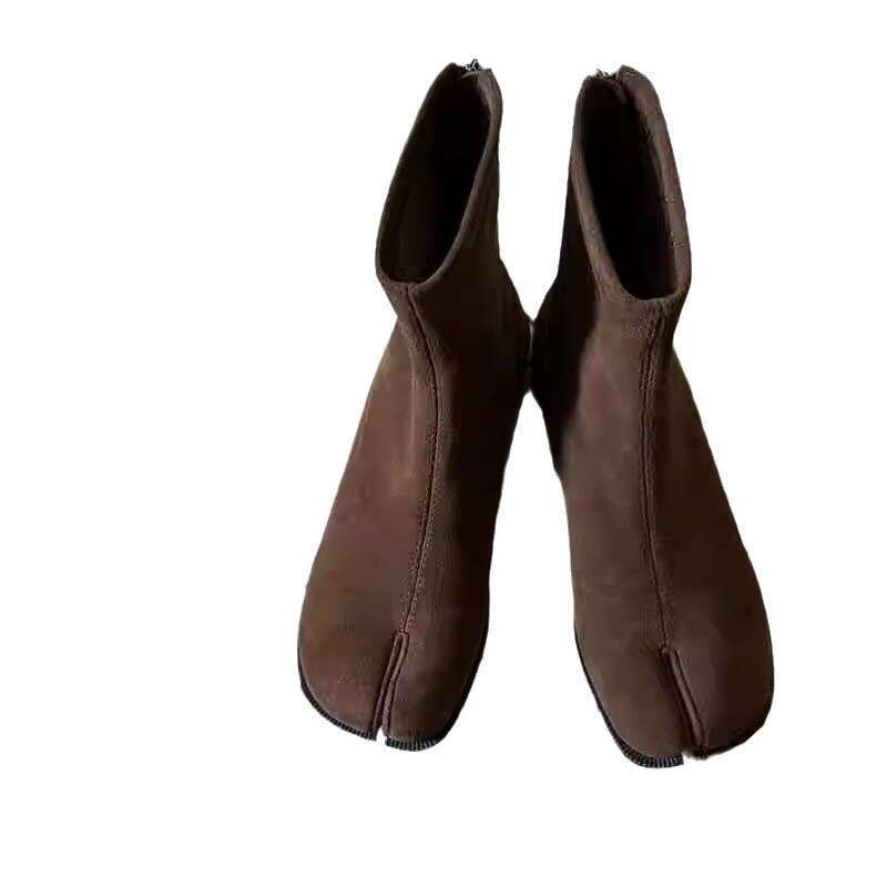 Korean Style Niche Pig Trotter Shoes Split Toe Short for Women 2024 New Autumn Winter Versatile Flat Chelsea Martin Boots