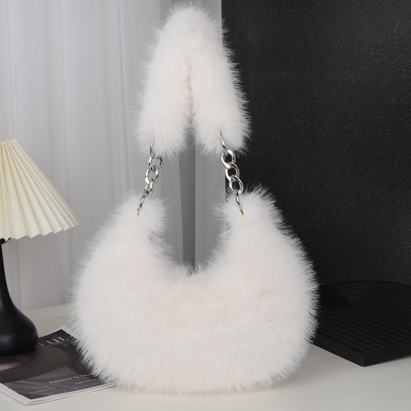 Autumn and winter women s fur plush trend chain Korean style niche multifunctional zipper large capacity crossbody trend bag designer women s shoulder