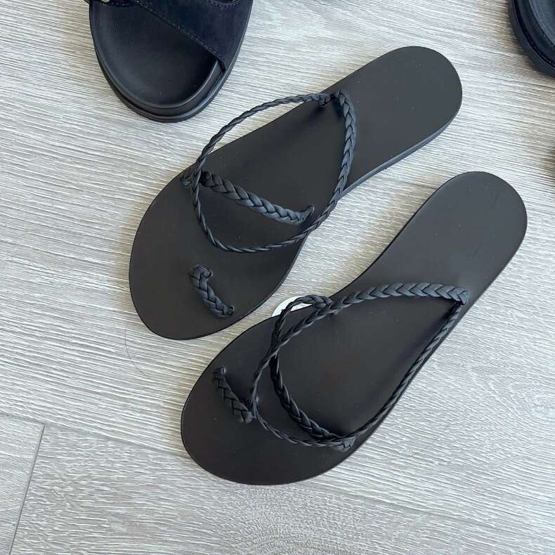 Genuine Leather Niche Design Simple Style Woven Strap Flat for Women Outdoor Summer Toe Loop Roman Sandals