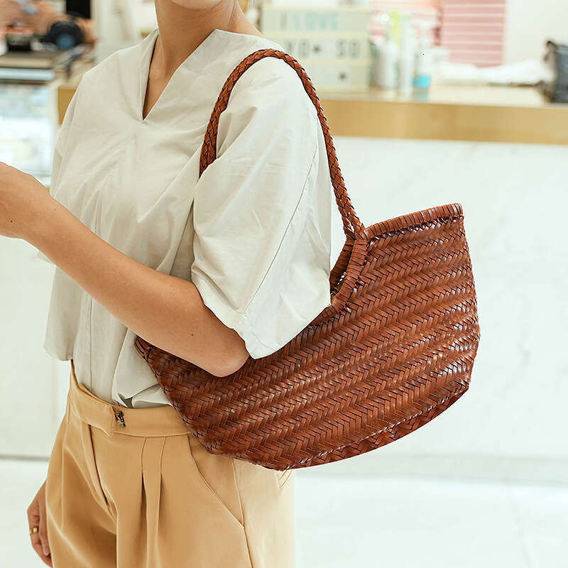 Tote Bag Ins Genuine Leather Recycled Cowhide Handmade Herringbone Woven Tote Basket Vacation Bag Shoulder Bag Braided Handbag