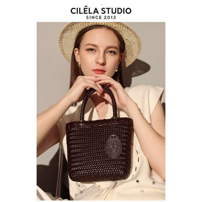 Tote Bag Top Layer Tree Gum Skin Handmade Woven Vacation Style Genuine Leather Handbag Tote Basket Bag For Women Summer Shoulder Bag Braided Handbag