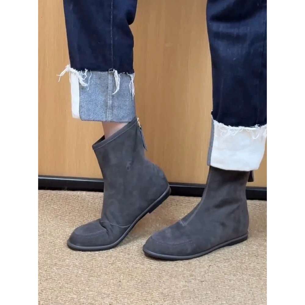 Korean Style Niche Minimalist Suede Round Toe Back Zipper Flat Slim for Women Autumn Winter Versatile Martin Short Boots