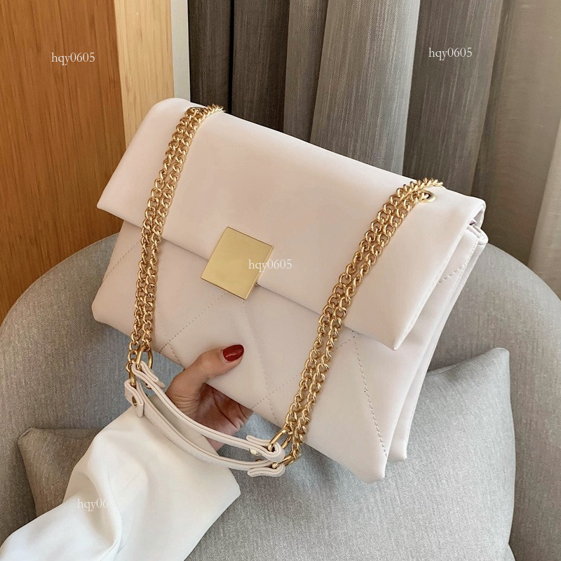 Top quality Brand High Quality New Style Free Delivery Designer Bag Red Wedding for Bride 2025 High-end Bridesmaid Shoulder Crossbody Light Luxury