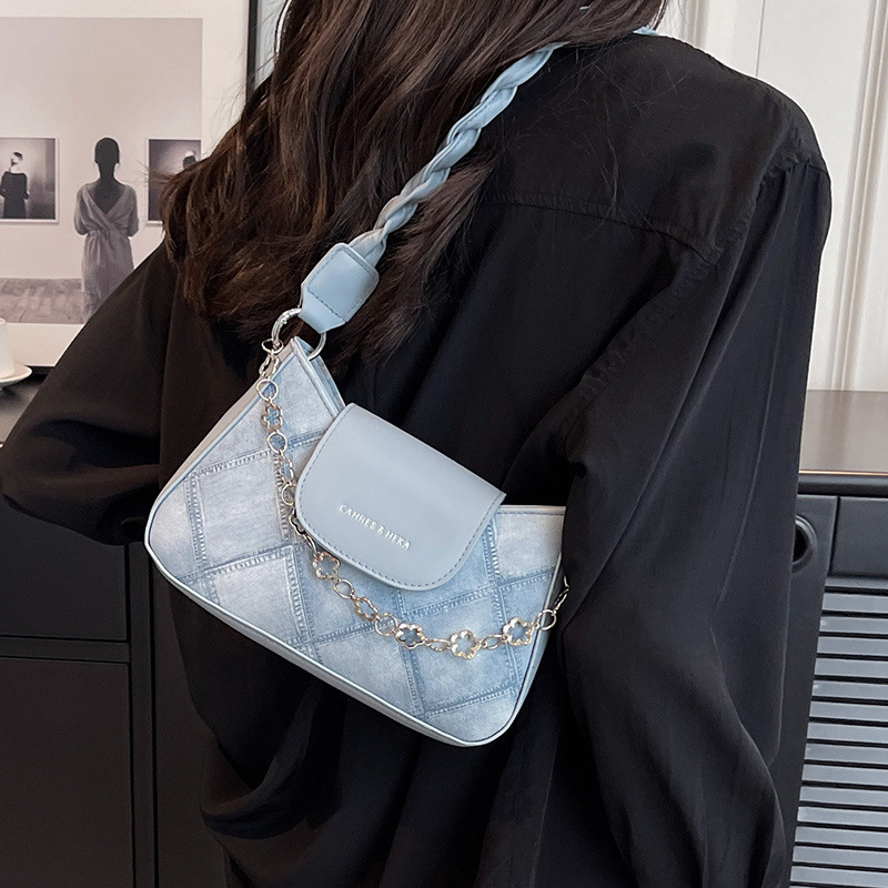 Fashion niche fashion women s handbag summer new texture crossbody bag popular shoulder and armpit bag designer women s fashion shoulder bag