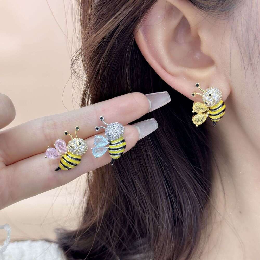 Fashion Creative Zircon Insect Bee Stud S Sier Needle Cute Exquisite Niche Design Sense Light Earrings