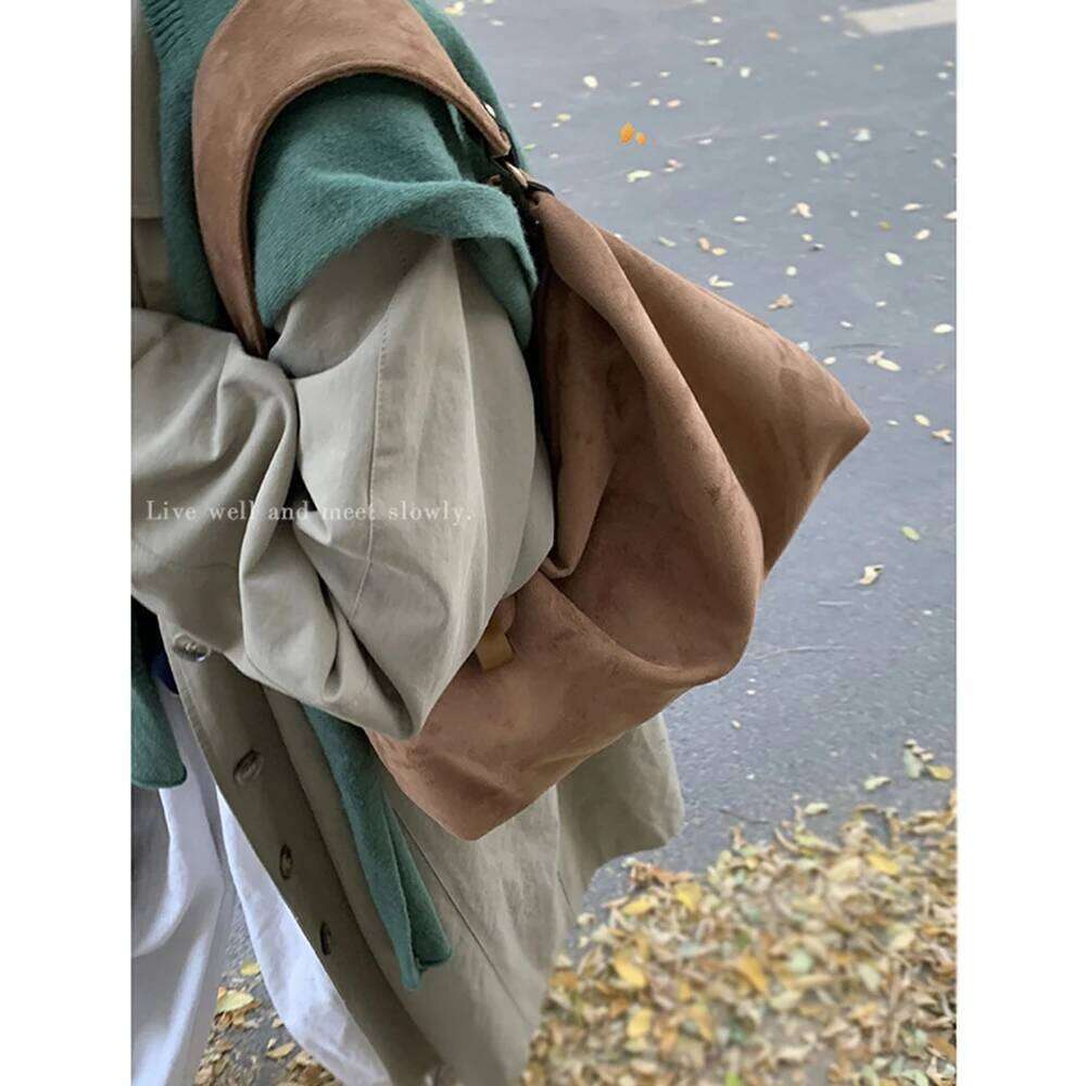 Women's Vintage Faux Suede Shoulder Bag Soft Frosted Handbag And Purses NEW Designer Shopper Tote Bags For Women Clutch Chic