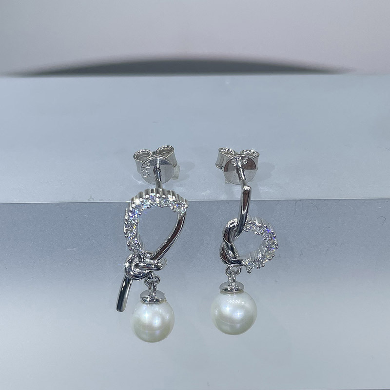 Chic S925 Sterling Silver Unilateral Pendant Earrings Complementing Freshwater Cultured Pearls & Synthetic Gemstones