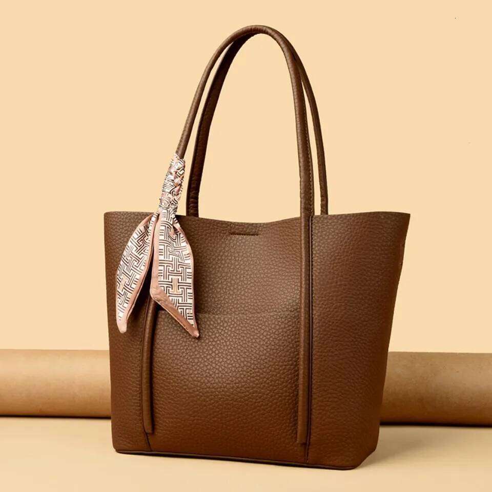 Genuine Soft Leather Tote Women's Large Capacity Carrying Designer Handbag Vintage Shoulder Bag Brand Commuting Bags