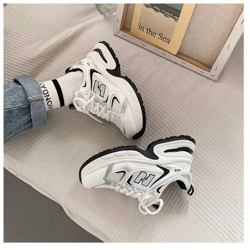 2024 New Spring Womens Sneakers Luxury Designer Fashion Casual Sneakers White Breathable Tennis Shoes Low Top Vulcanized Shoes XJ250529