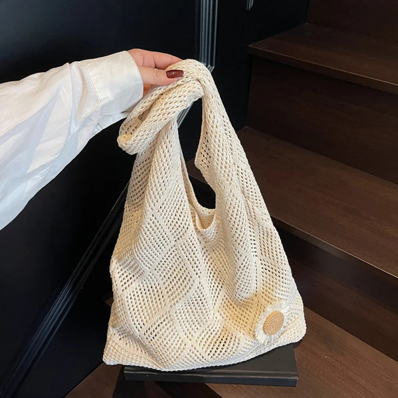 Crochet Tote Bag Flower Mesh Beach Bag Aesthetic Knitted Shoulder Bag Vacation Boho Tote Bag for Women Travel Vacation 250523
