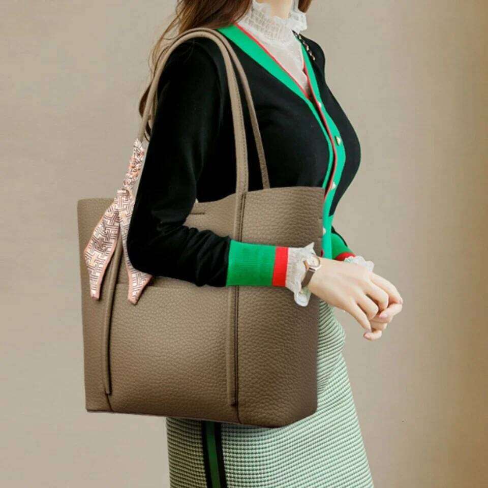 Genuine Soft Leather Tote Women's Large Capacity Carrying Designer Handbag Vintage Shoulder Bag Brand Commuting Bags