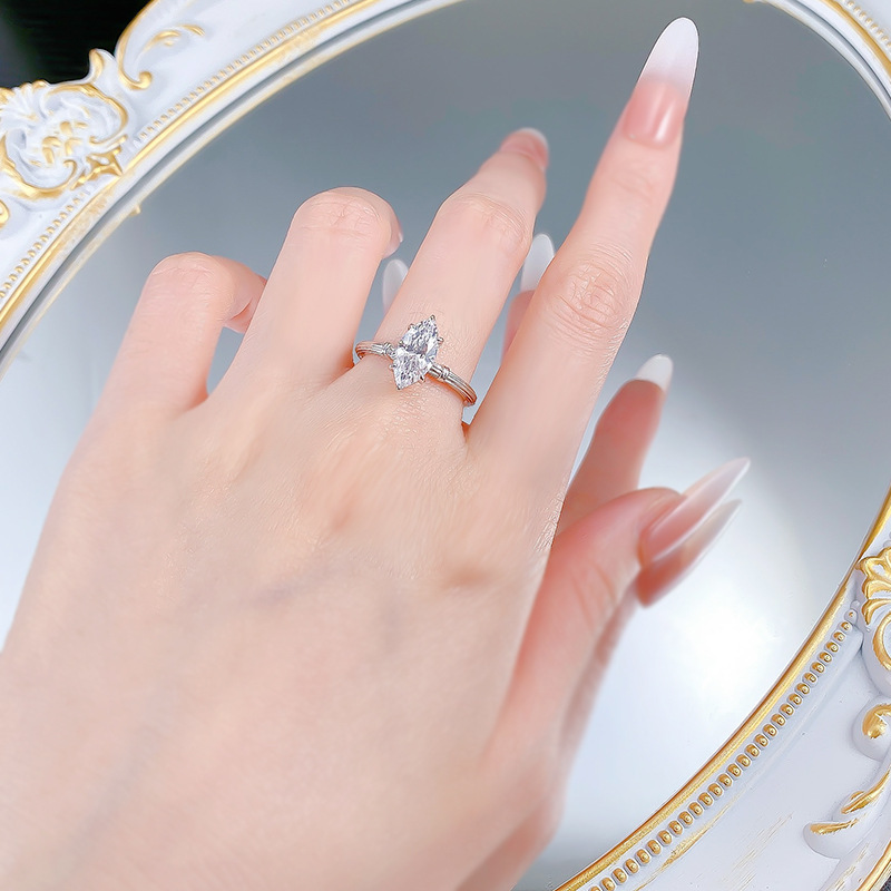 2025 Choucong Brand New Wedding Rings Vintage Jewelry Soild 100% 925 Sterling Silver Marquise Cut White Moissanite Eternity Women Engagement Band Ring