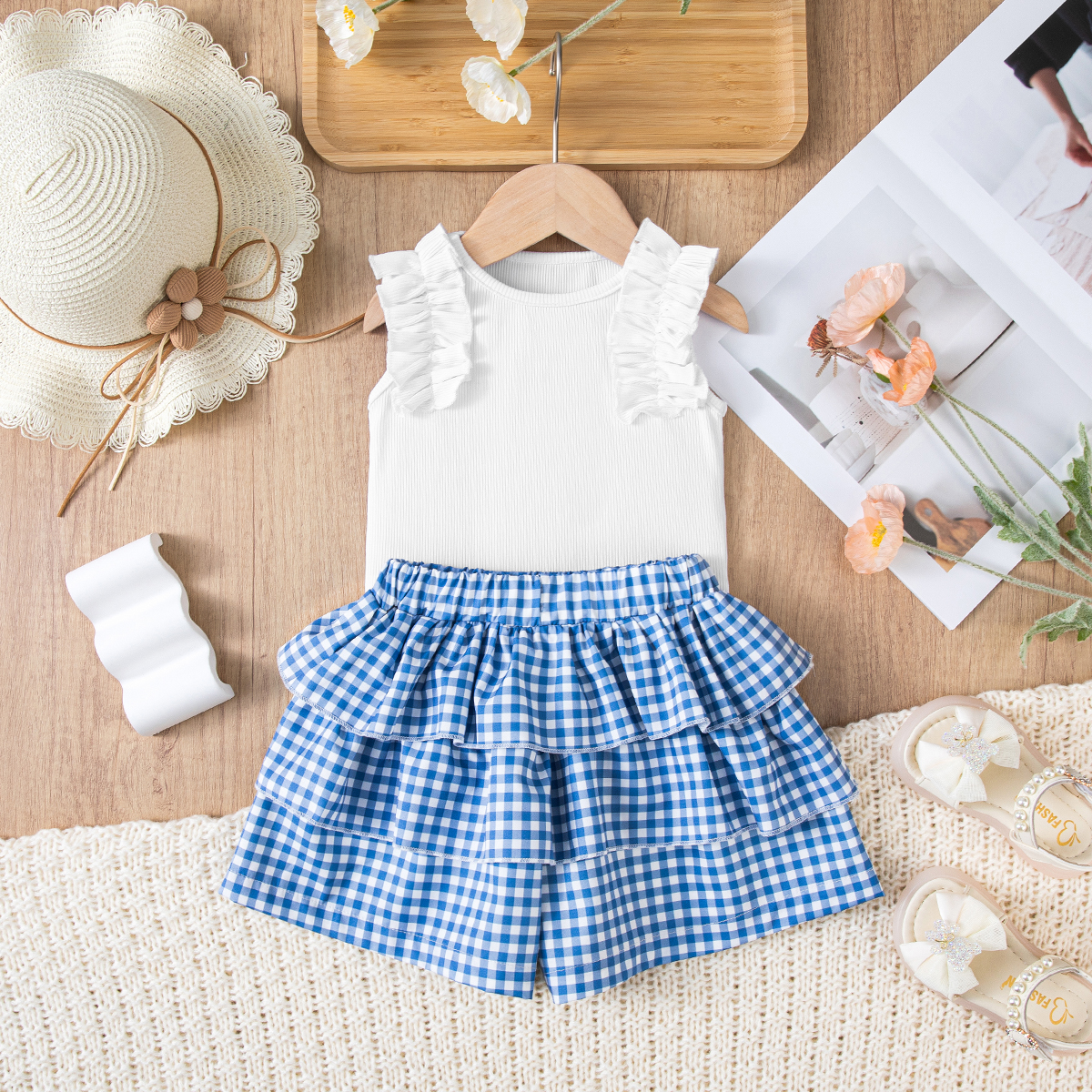 Baby girl's summer sweet set elastic waist plaid cake skirt solid color vest, suitable for daily wear and outdoor activities, a must-have for par