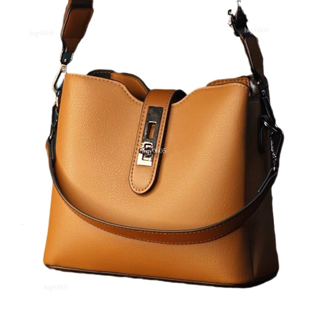 Top quality Brand High Quality New Style Free Delivery Designer Bag 2024 Autumn Live Streaming Hot Sale Simple Versatile Bucket Cross-border Single Sh