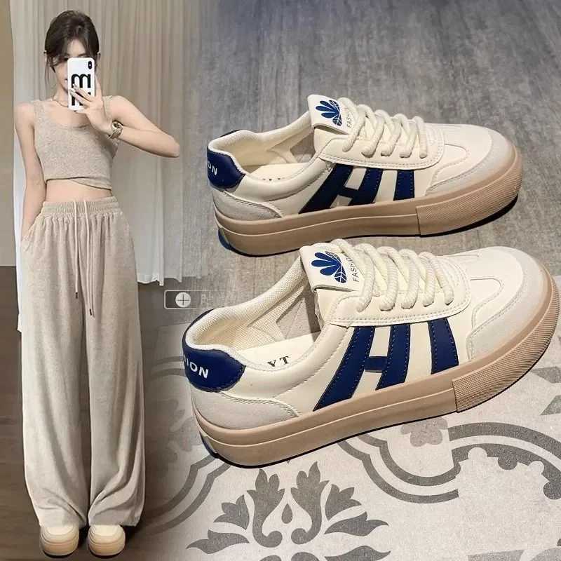 Womens Vulcanize Shoes Design Round Toe Lace Up Sports Casual Womens Sneaker Shoes Comfortable flat shoes womens shoes XJ250529
