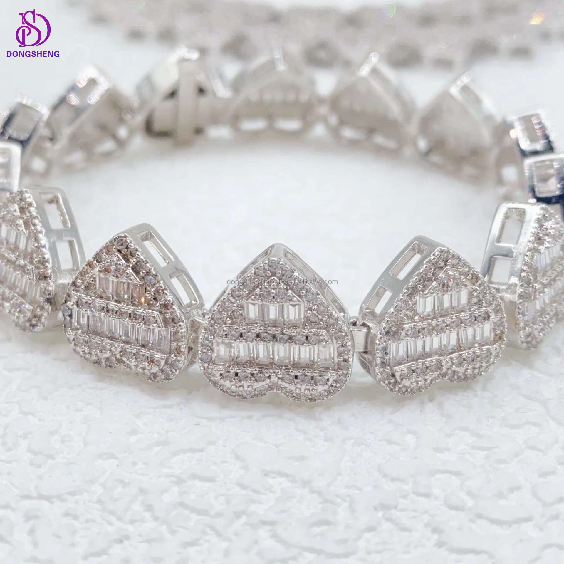 New Trendy 925 Sterling Silver Heart Shape Moissanite Link Chain for Women Fashion Hip Hop Iced Out Cuban Link Bracelet