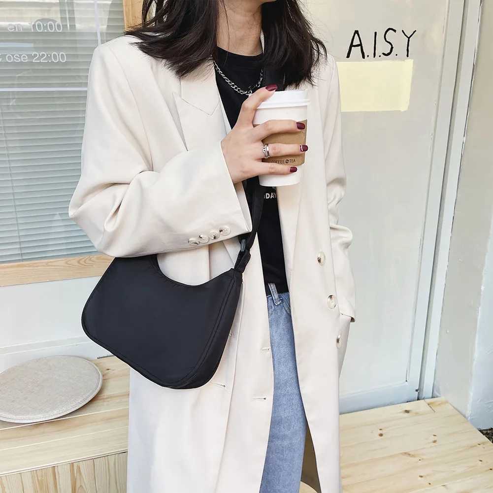 Fashion Women Hobo Shoulder Bag Solid Color Crescent Underarm Bag For Ladies Nylon Simple Crossbody Handbags Totes for Traveling XJ2520528