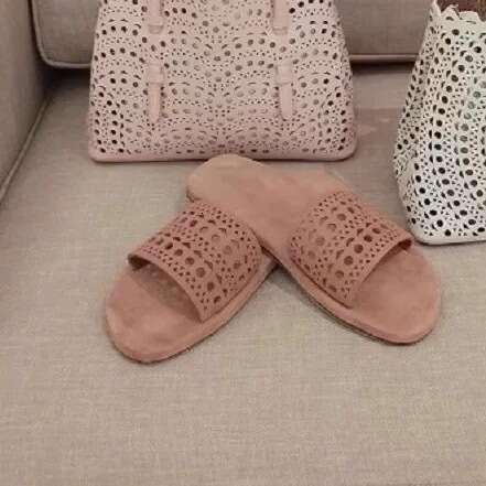 Sheepskin Version ~ Korean Style Laser Carved Hollow Out One-Strap for Women Outdoor 2025 Summer Fashion Flat Sandals