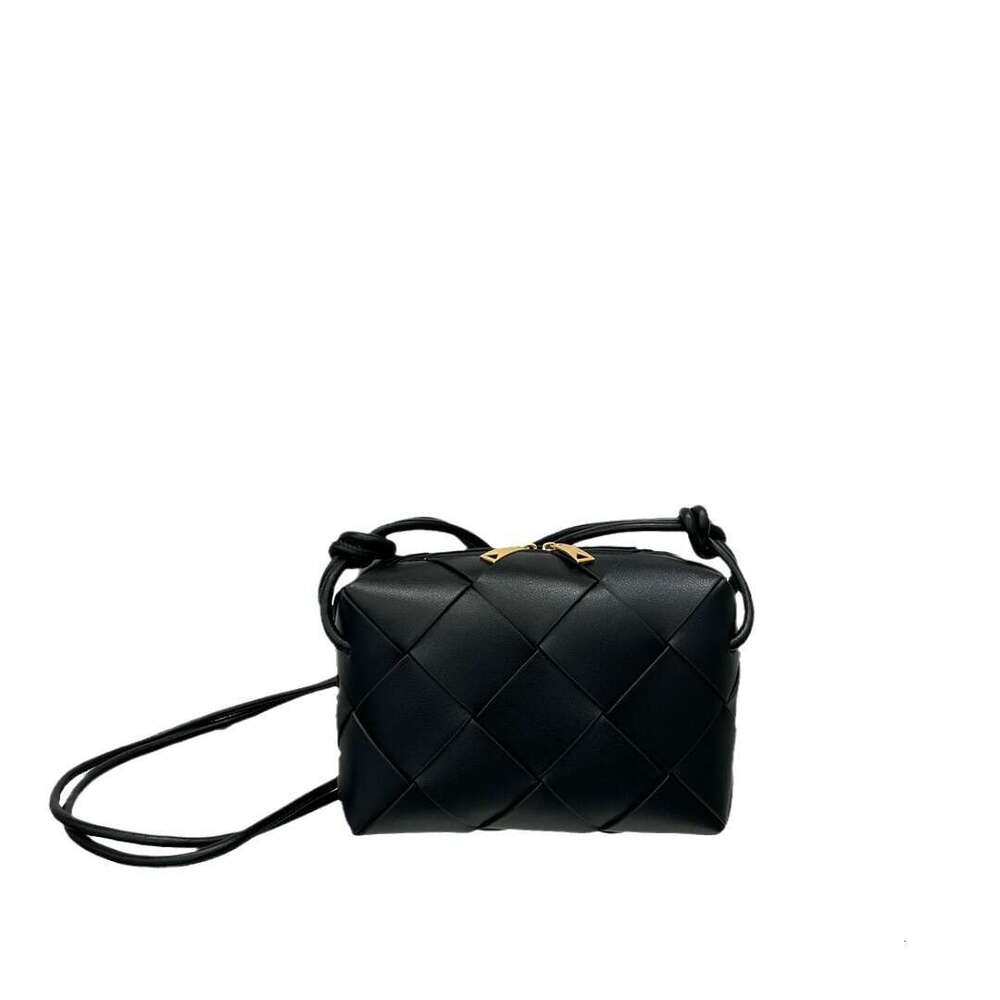 Tote Bag New Quilted Genuine Leather Camera Bag For Women Woven Casual Versatile Underarm Small Square Bag Shoulder Crossbody Handbag Shoulder Bag Bra