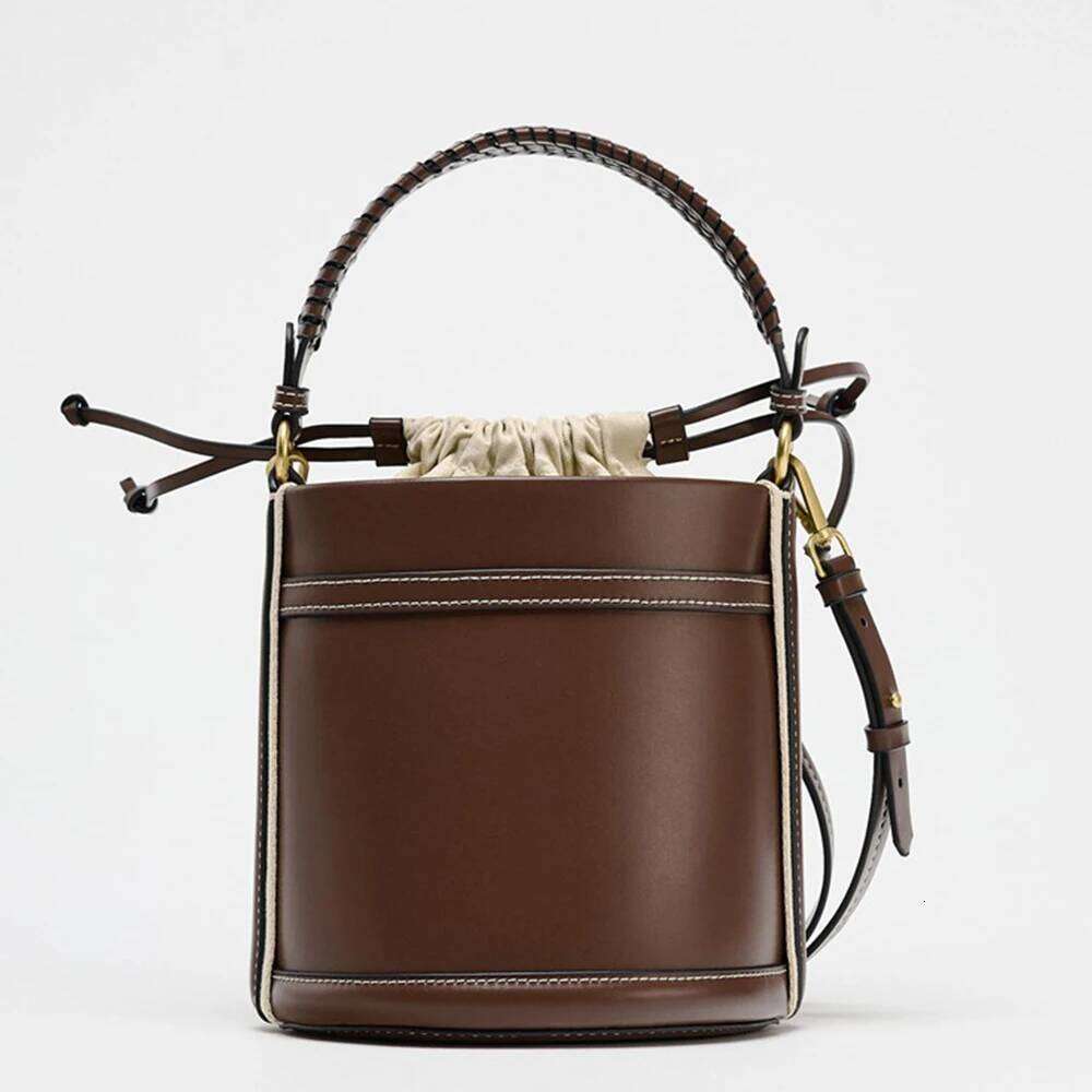 Women's Bags Designer Fashion PU Leather Bucket Small Woven Straw Handbag Designer Bags For Women Patchwork Shoulder Crossbody Bag Ladies Clutch