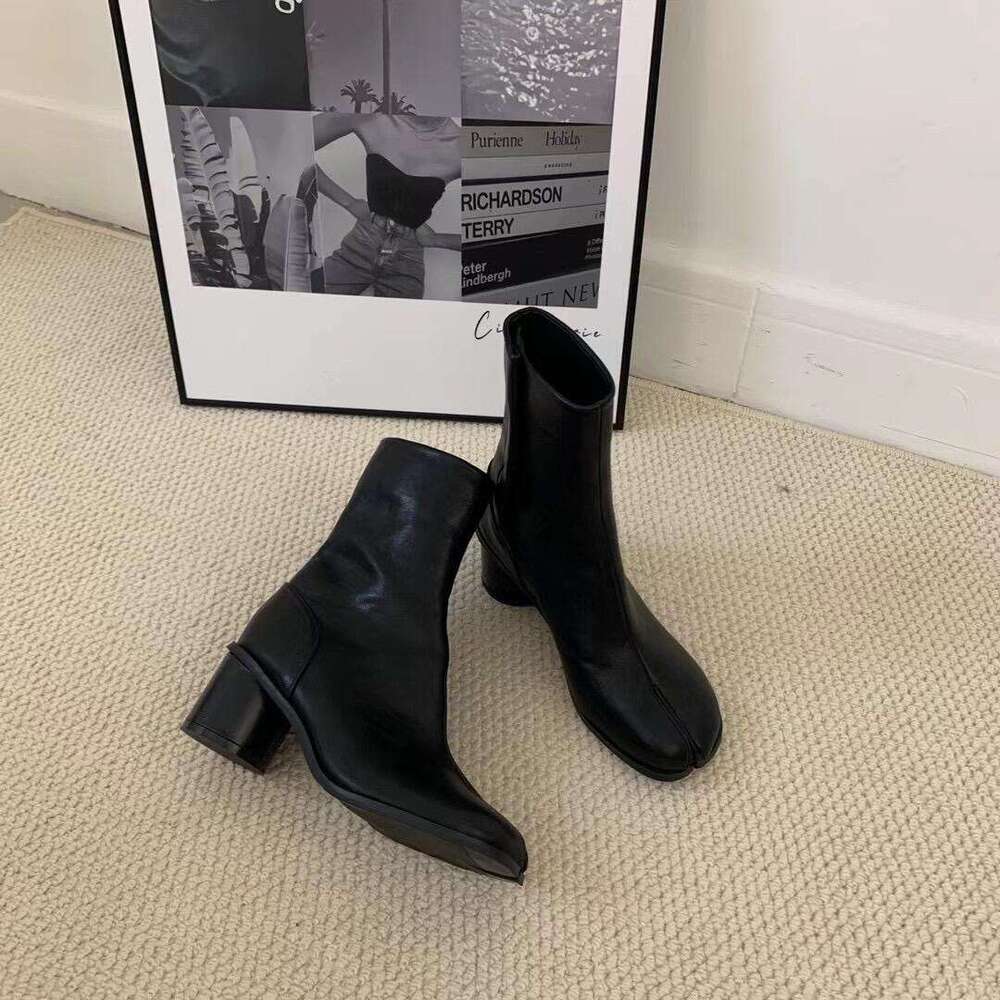 Korean Style Niche Two-Way Folded Pig Trotter Split Toe Mid-Calf Slim Women Autumn Winter Chunky High Heel Martin Short Boots