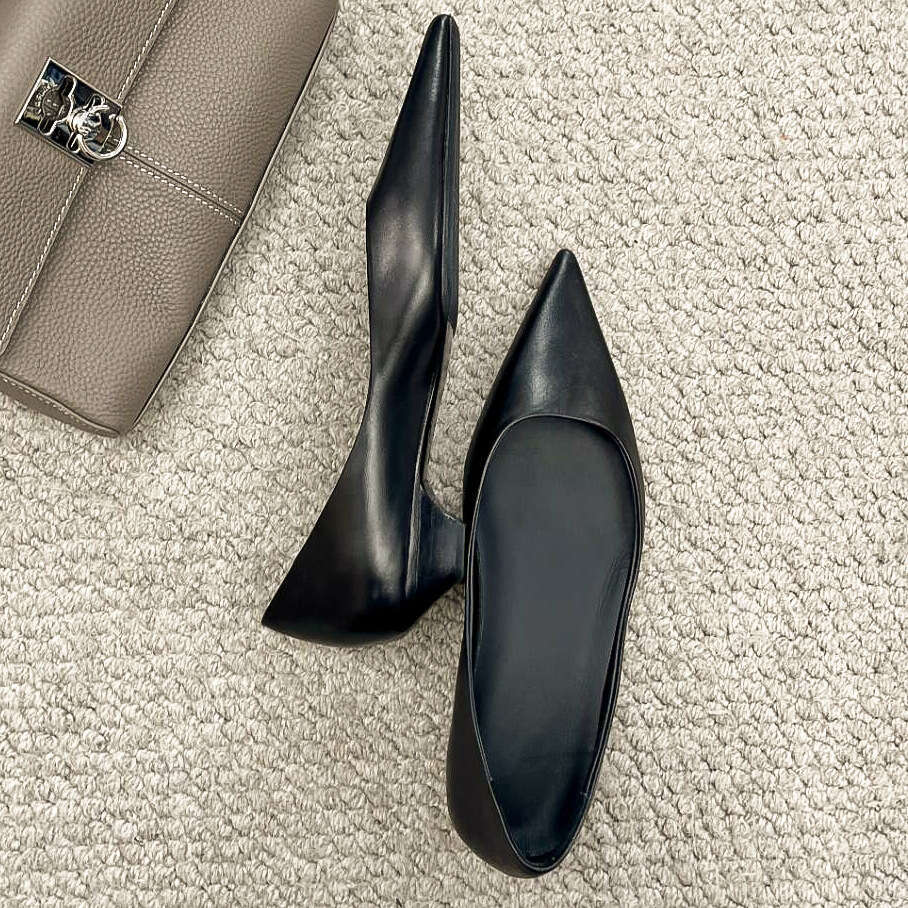 Genuine Leather French Niche High-End Pointed Toe Shallow Mouth Single for Women 2024 Summer Versatile Low Tapered Heel Commuter Shoes