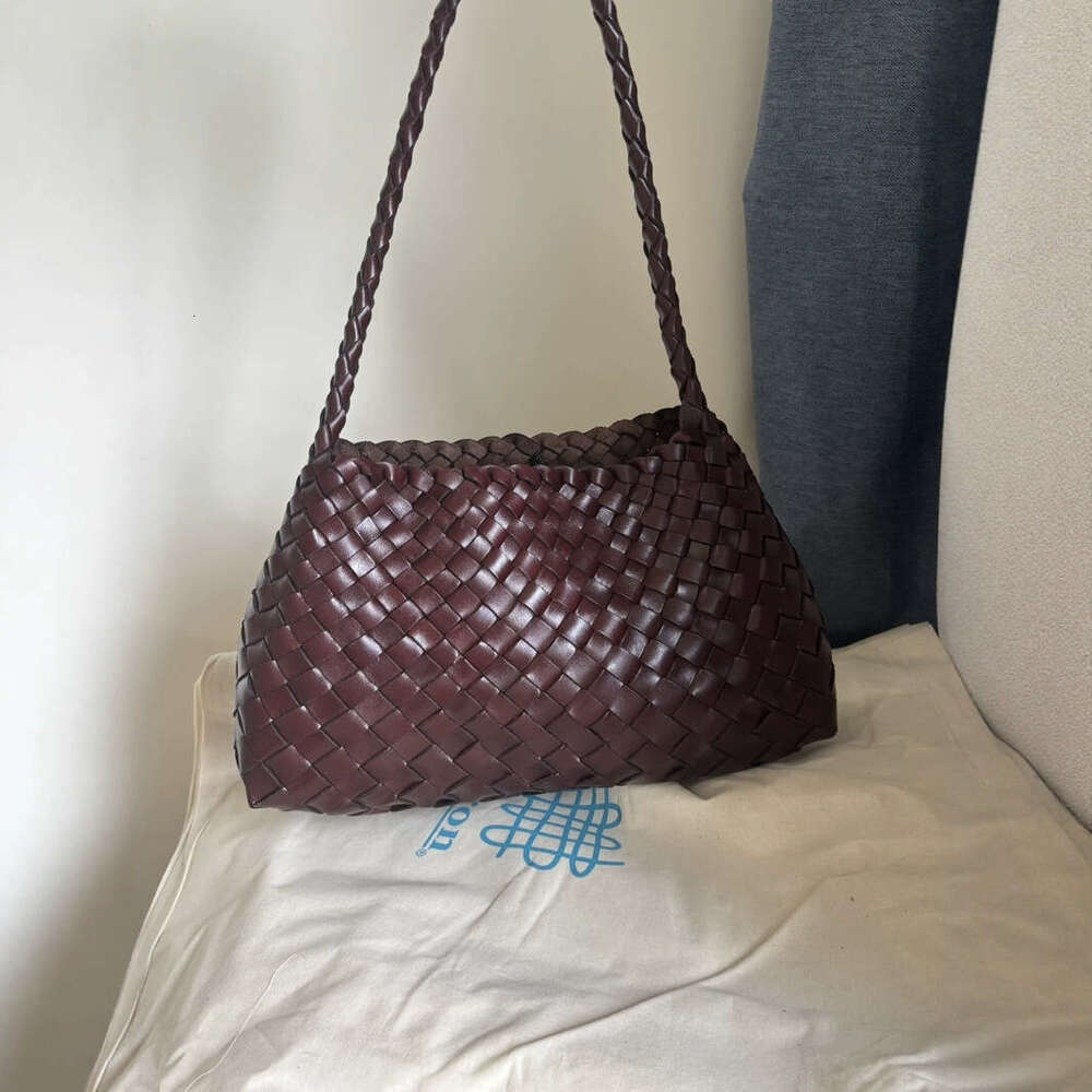Shoulder Bag Braided Handbag Dragon Woven First Layer Cowhide Women French Style Basket Handmade Genuine Leather Tote Shoulder Bag Shoulder Bag KQ
