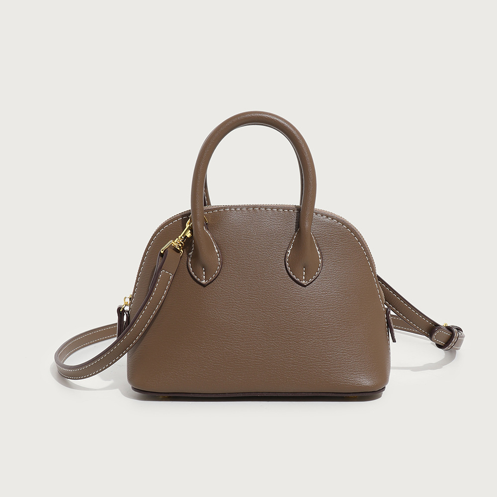 2025 Crossbody Designer Fall and Winter New Shell Bag Handbags Large Capacity Shopping Tote Real Leather Top Handle Bag