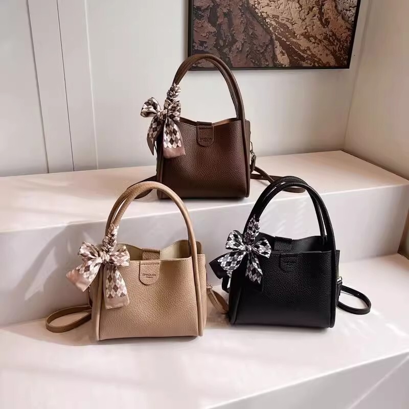 Ladies new texture crossbody bag fashion super soft multifunctional fashionable handbag designer fashion fashionable women s shoulder bag