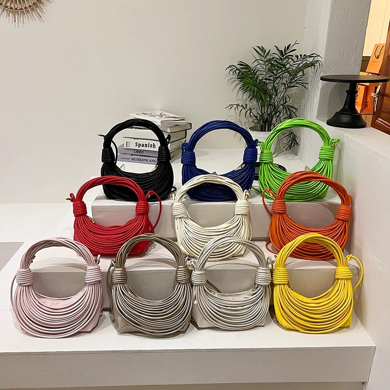 Designer Fashion Shoulder Bag Solid Color 2025 New designer bag Cross body Bag for Women Fashion popular printed single mini bag 000
