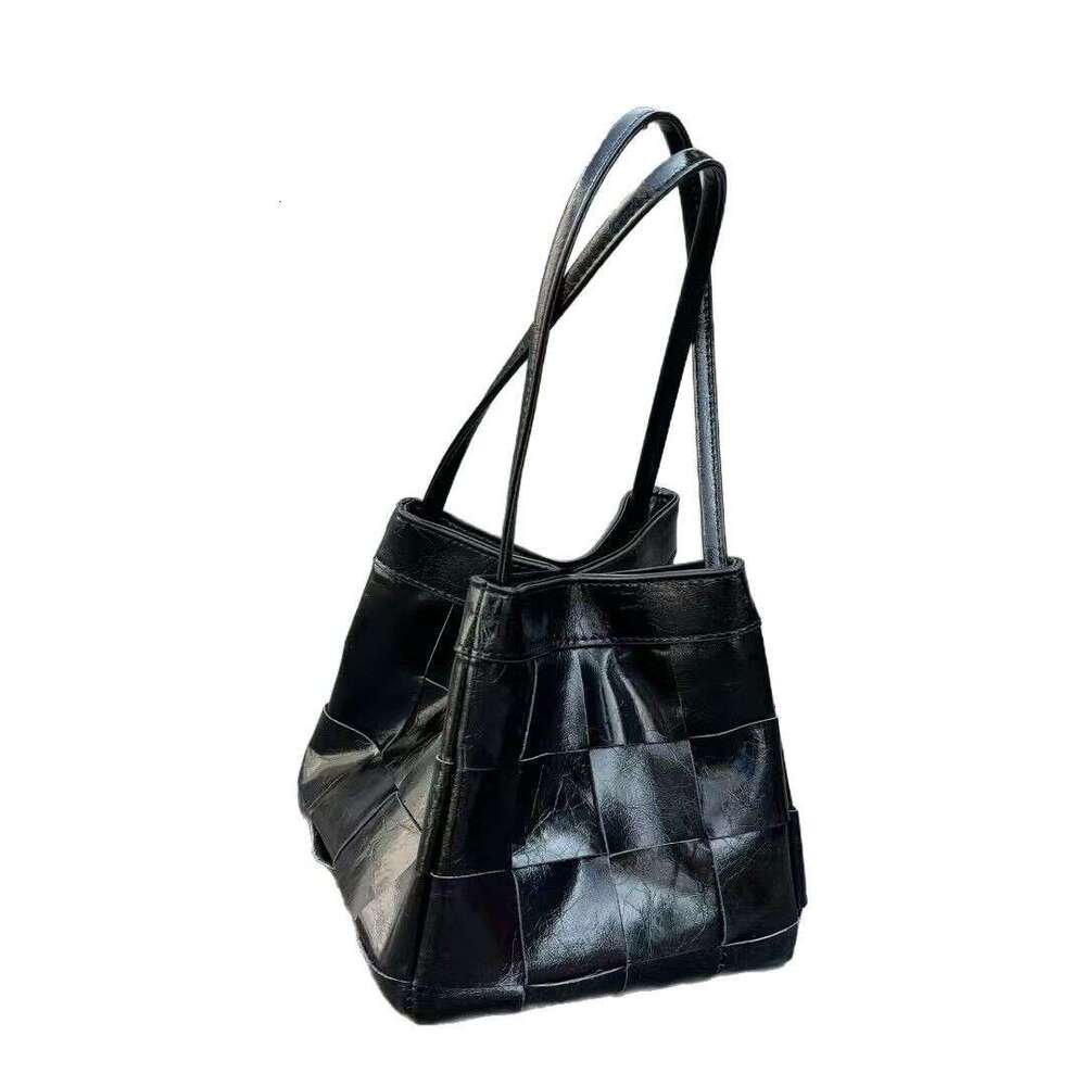 Tote Bag Braided Handbag Cowhide Bucket Woven Box Single Shoulder Crossbody Fashionable Women S Bag Versatile Handbag Lightweight Niche Shoulder Bag