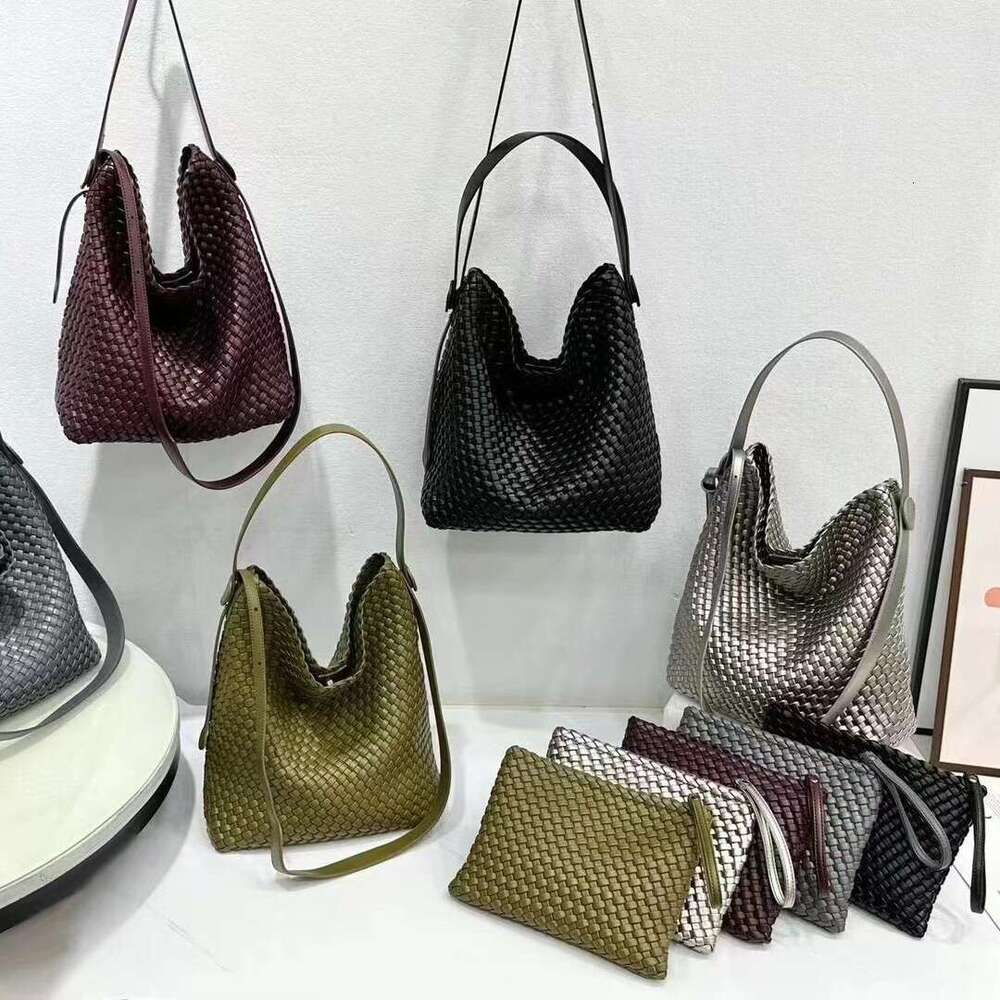 Tote Bag High End Niche Design Handwoven Genuine Leather Tote Underarm New Large Capacity Bucket Bag Trendy Shoulder Bag Braided Handbag