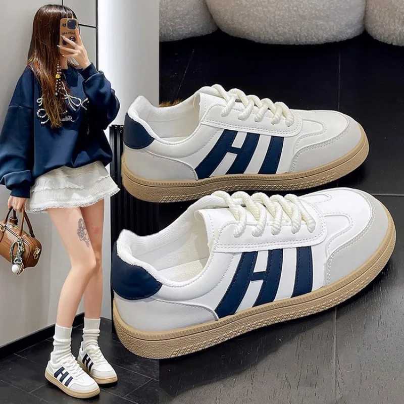 2025 New Designer Casual Sneakers for Women Spring Autumn Lace Light Color Match Board Shoes Female High Quality Womens Shoes XJ250529