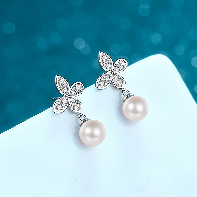 S925 Sterling Silver Moissanite Pearl Butterfly Stud Earrings for Women, Niche Design, Fashionable, Chic, Light Luxury Jewelry