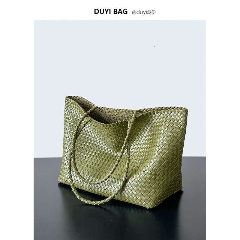 Tote Bag Braided Handbag Summer New Women S Handwoven Tote Large Capacity Genuine Leather Shoulder Short Trip Travel Bag Trendy Shoulder Bag
